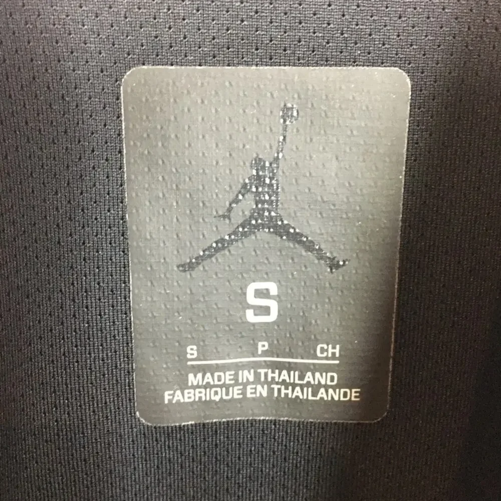 Air Jordan Black Men's Zip up Jacket Small